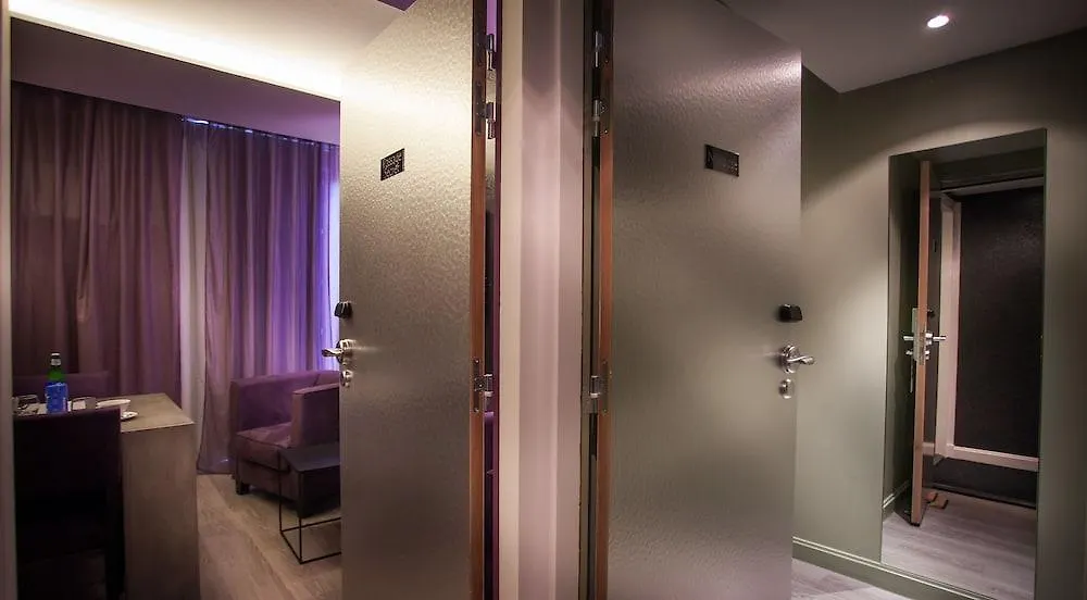 Legend Hotel Париж