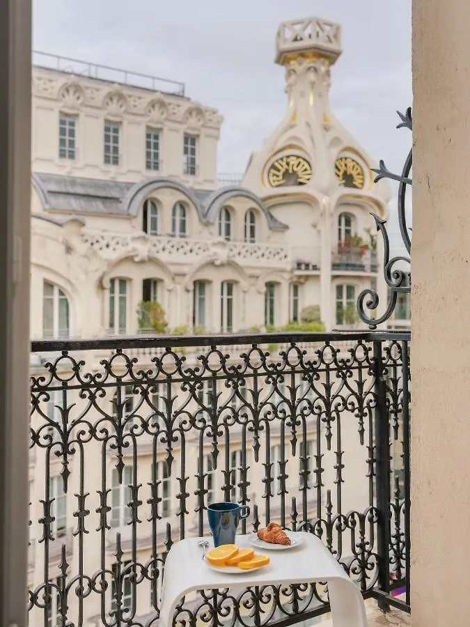 Legend Hotel Paris