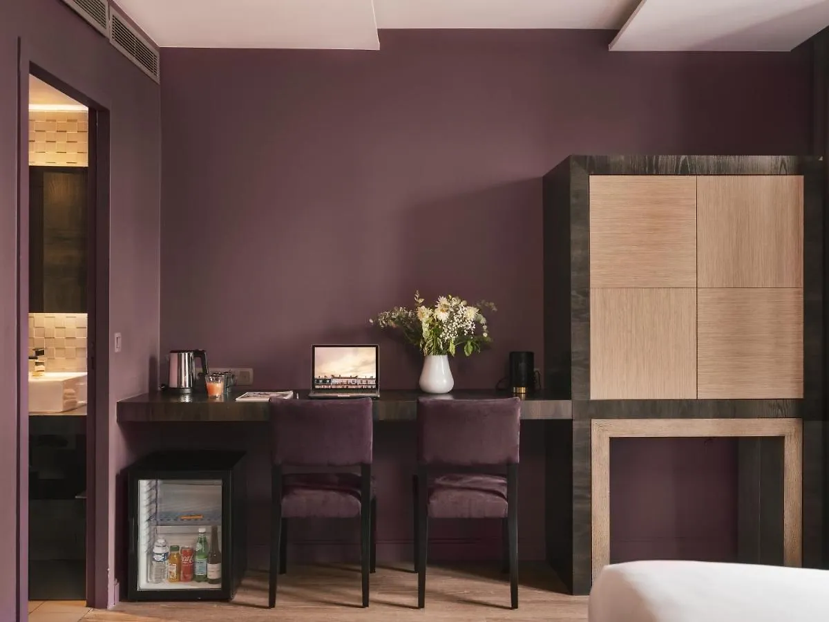 Legend Hotel Paris