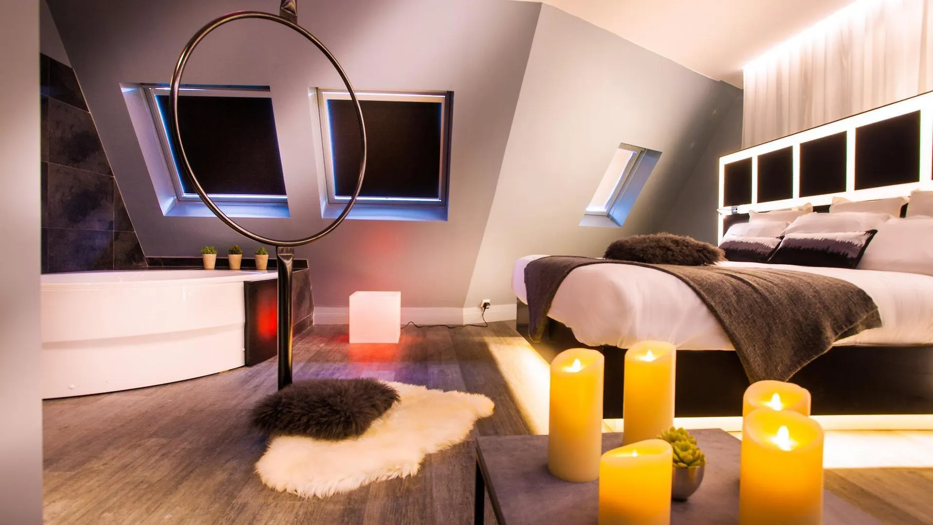 ****  Legend Hotel Paris France