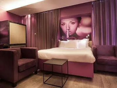 Legend Hotel Paris 4*,  France